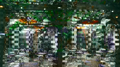 Outdoor Restaurant Lighting