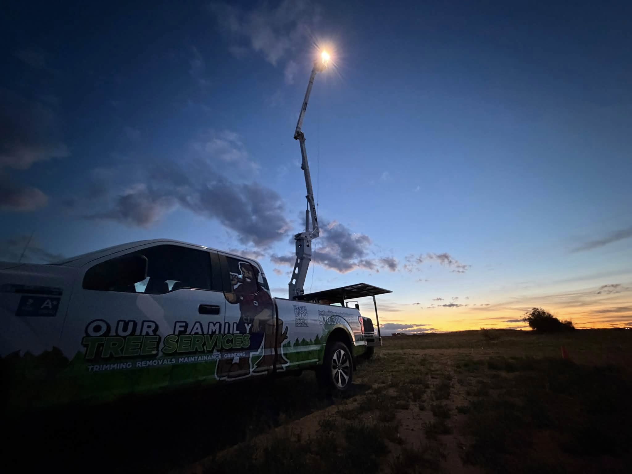 Our Family Tree Service and Blingle Lighting up miles.Beyond Running Festival