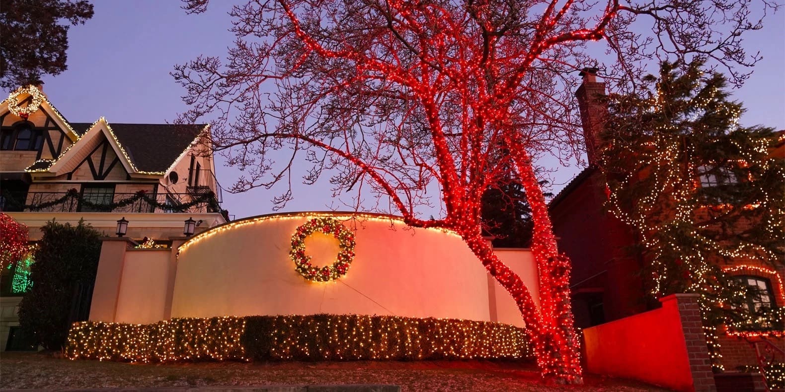 lighted decorations on home
