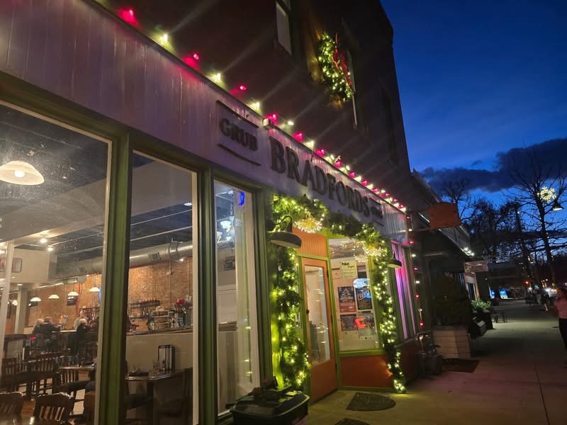 Bradford's Grub and Grog (Berthoud)