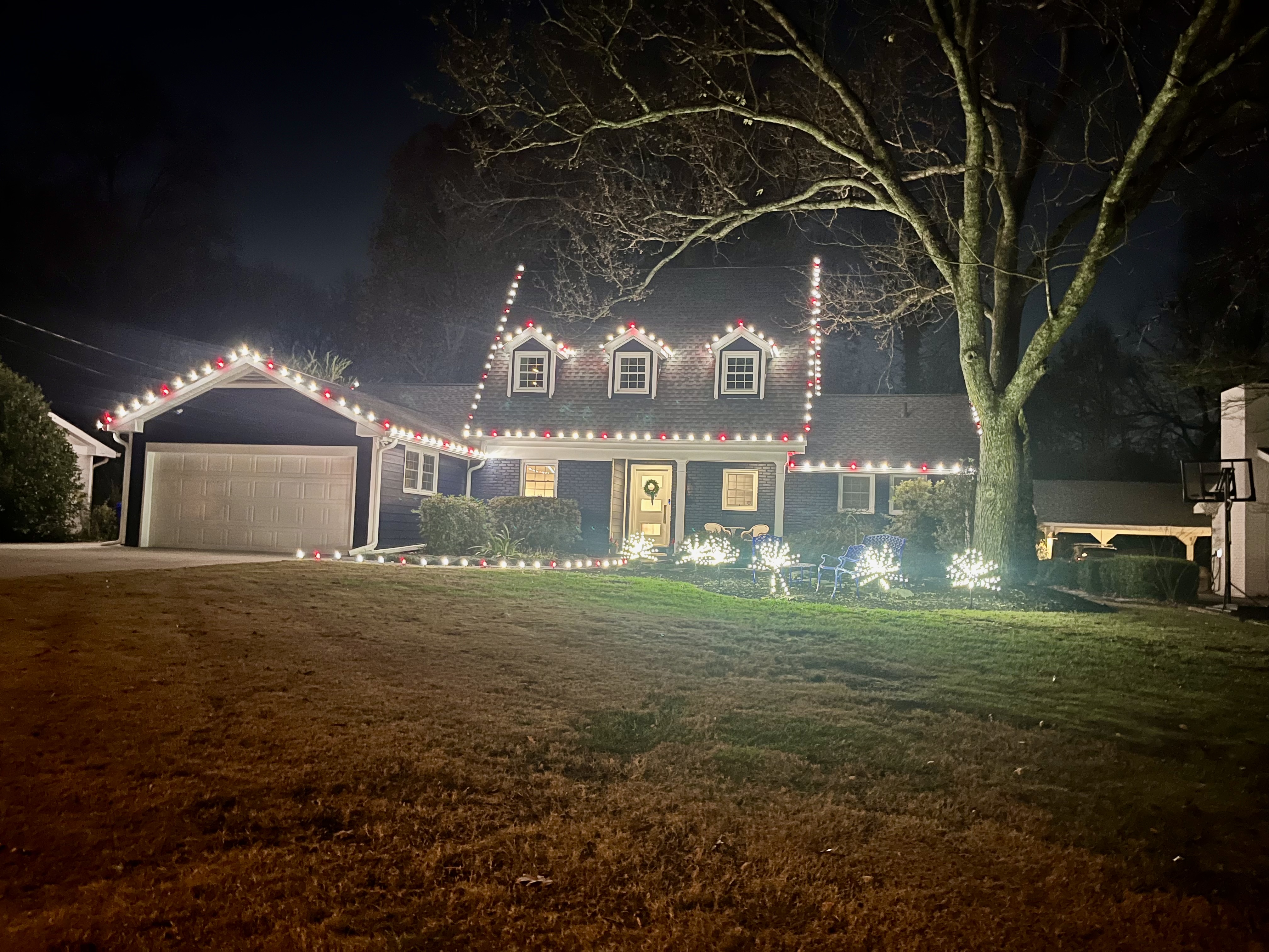Holiday lighting