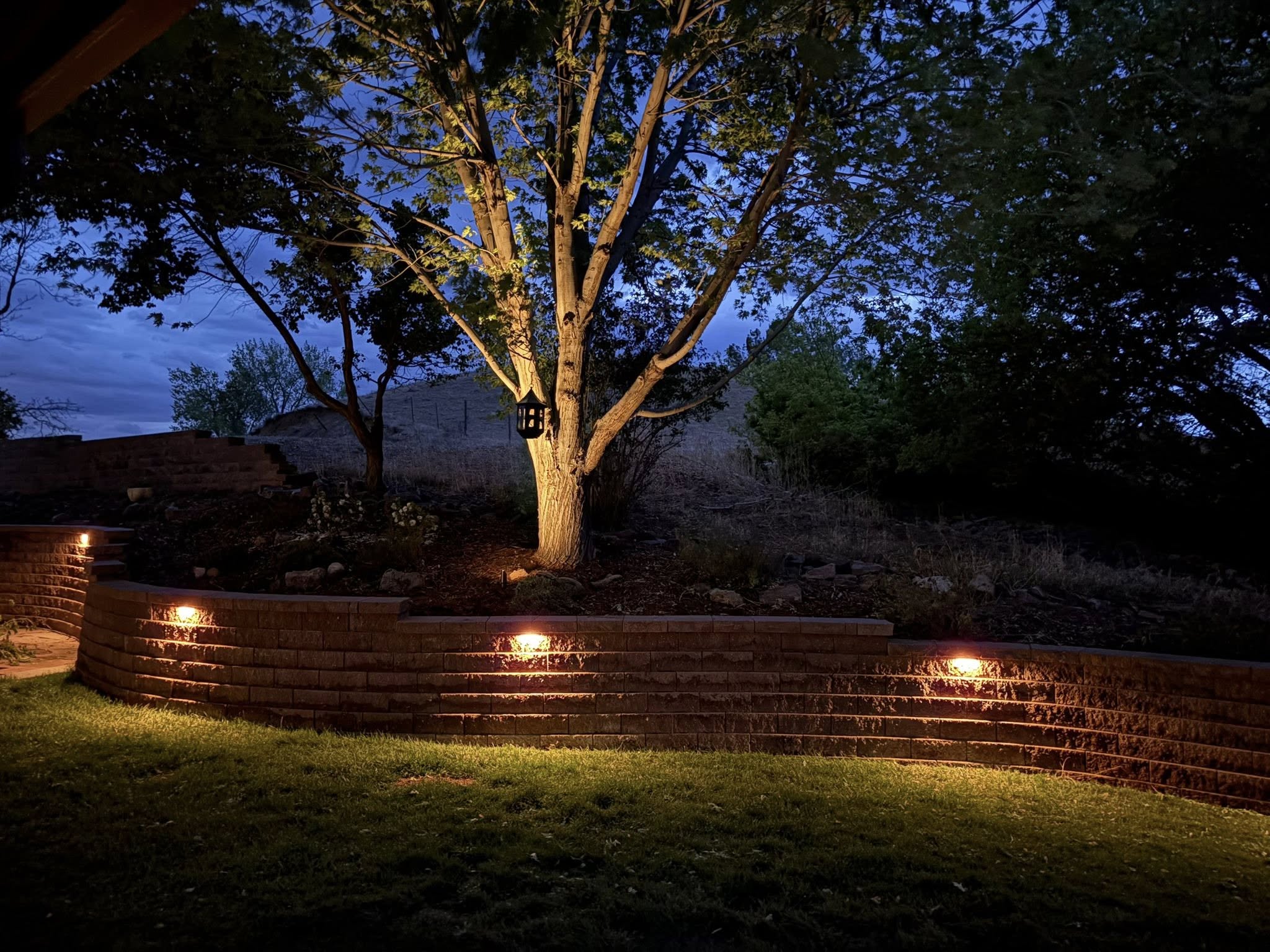 Uplighting and Lighting for Retaining Wall