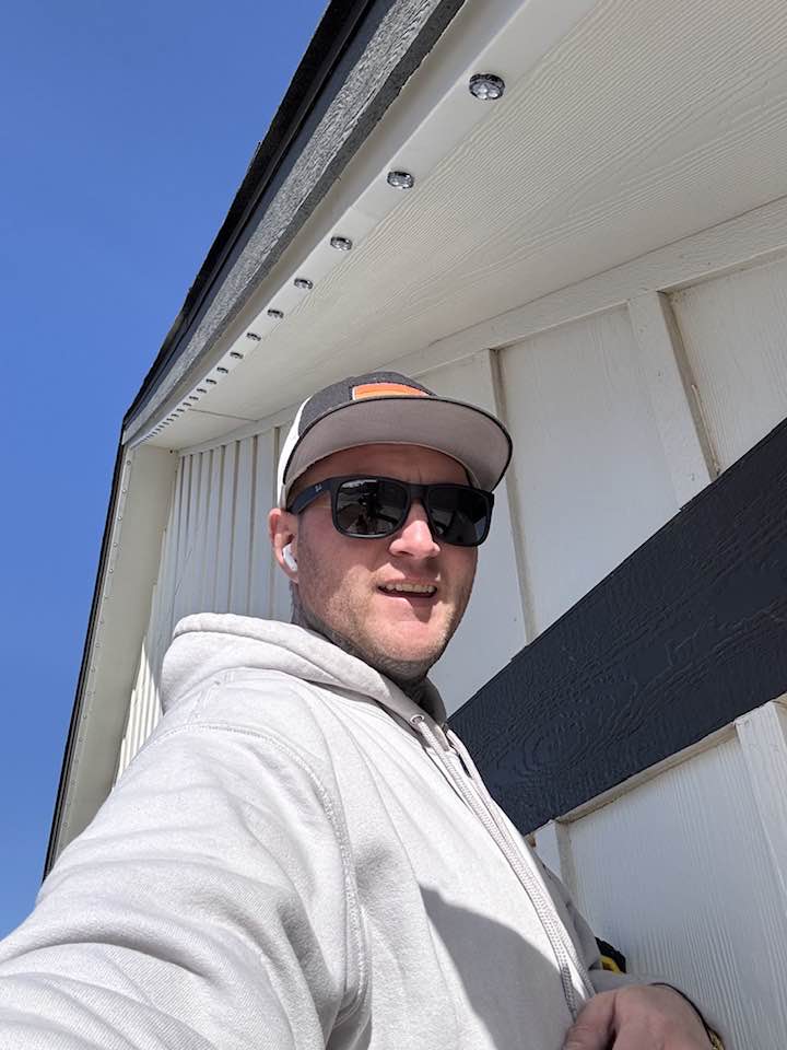 Ryan Barrie Installing Gemstone Lights