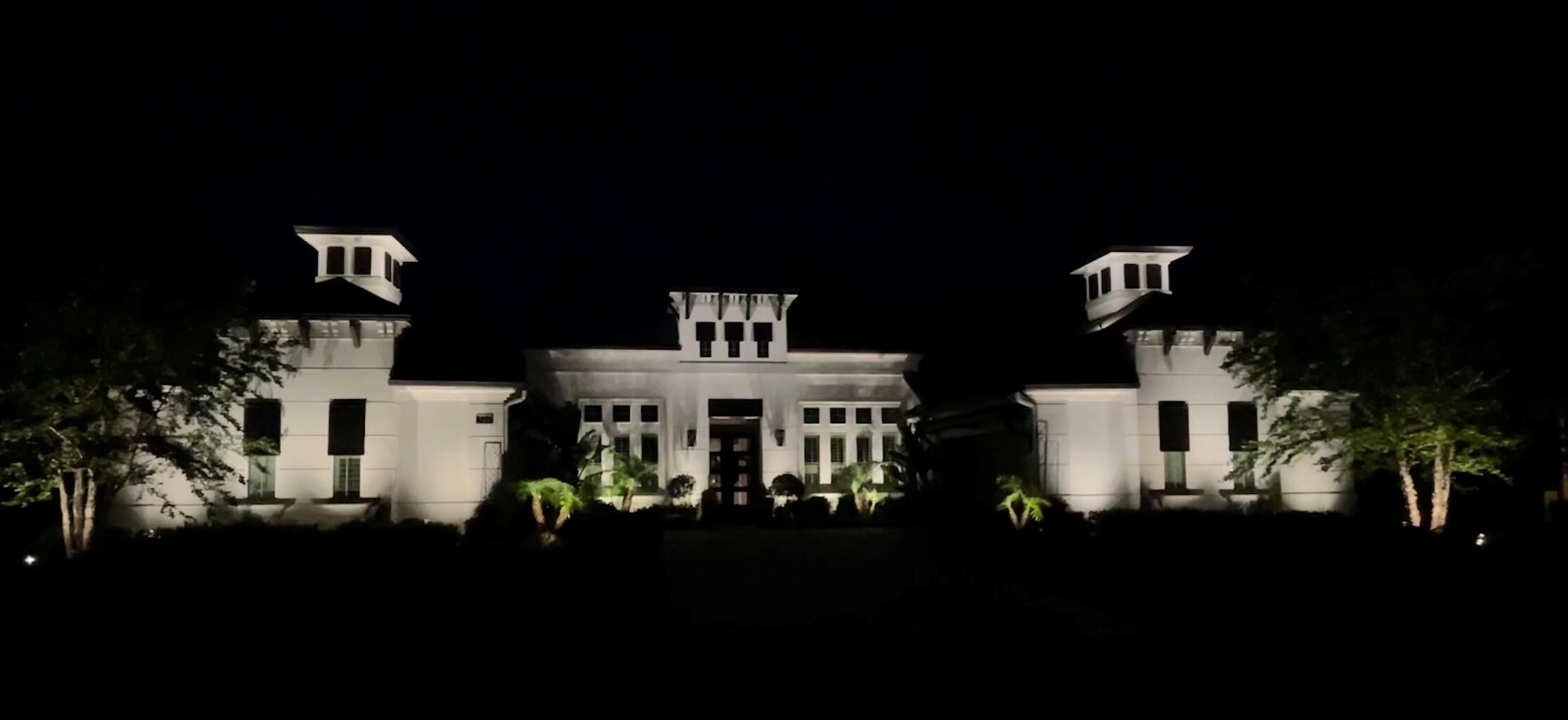 outdoor landscape lighting