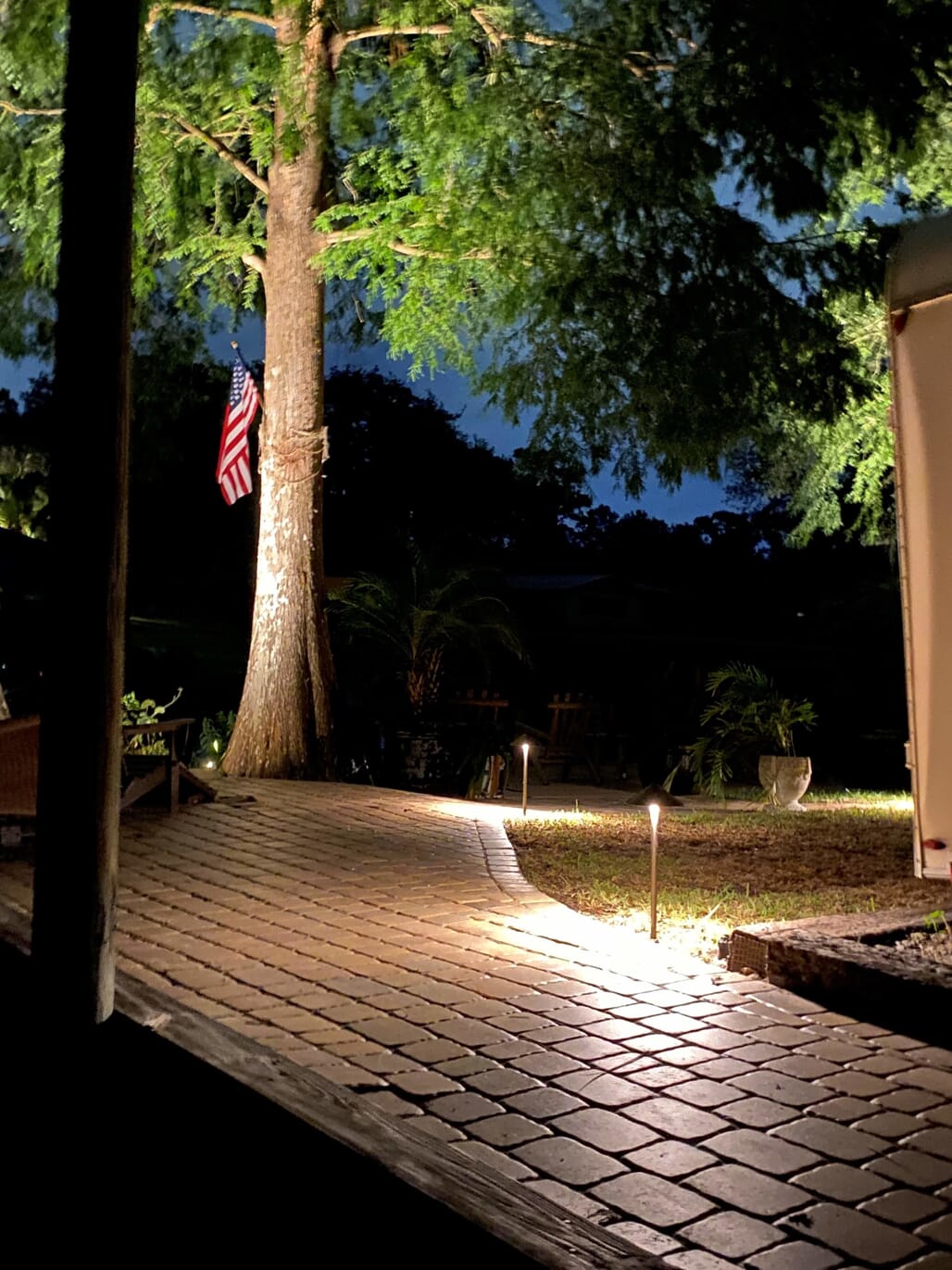 pathway lighting